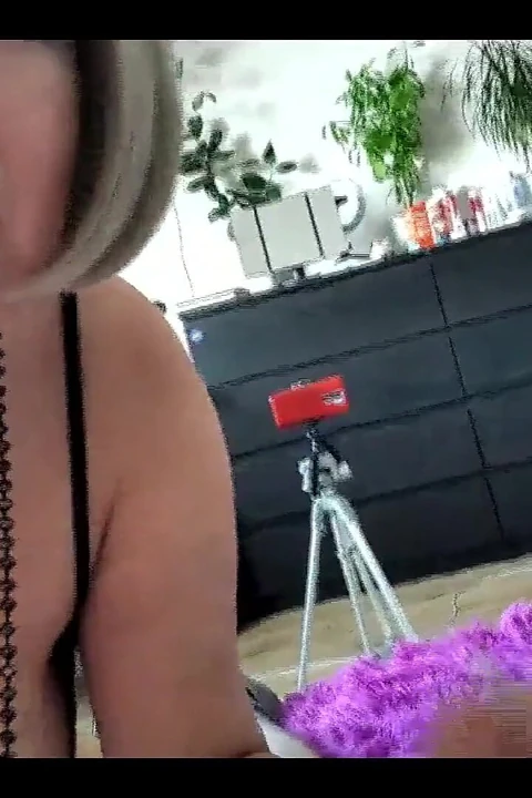 Милфа-богиня AimeeParadise: Минет как искусство!