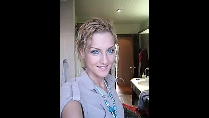 Evli kadın iki erkek bir kadın