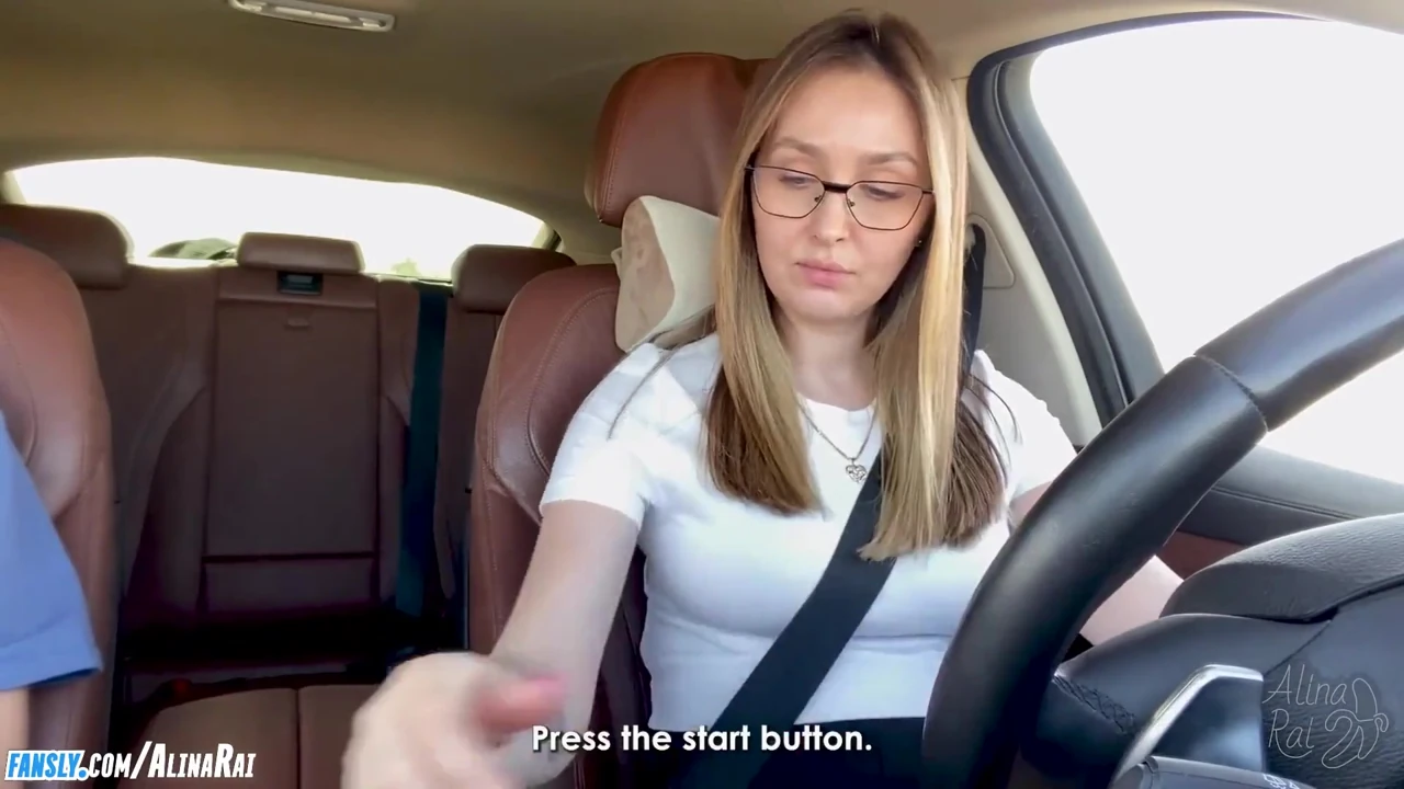 Let me thank you with a blowjob ? OK! Stepmother off her stepson for driving lessons