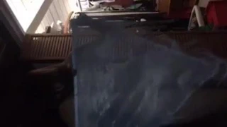 Gönderilen milf (milfs ve adım anneler) sıcak kıçını sallayarak