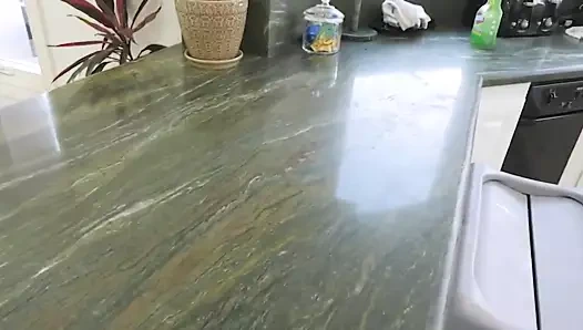 Üvey baba mavi fetiş bir anda yoğun ilgi gören oylarsa blowie alır