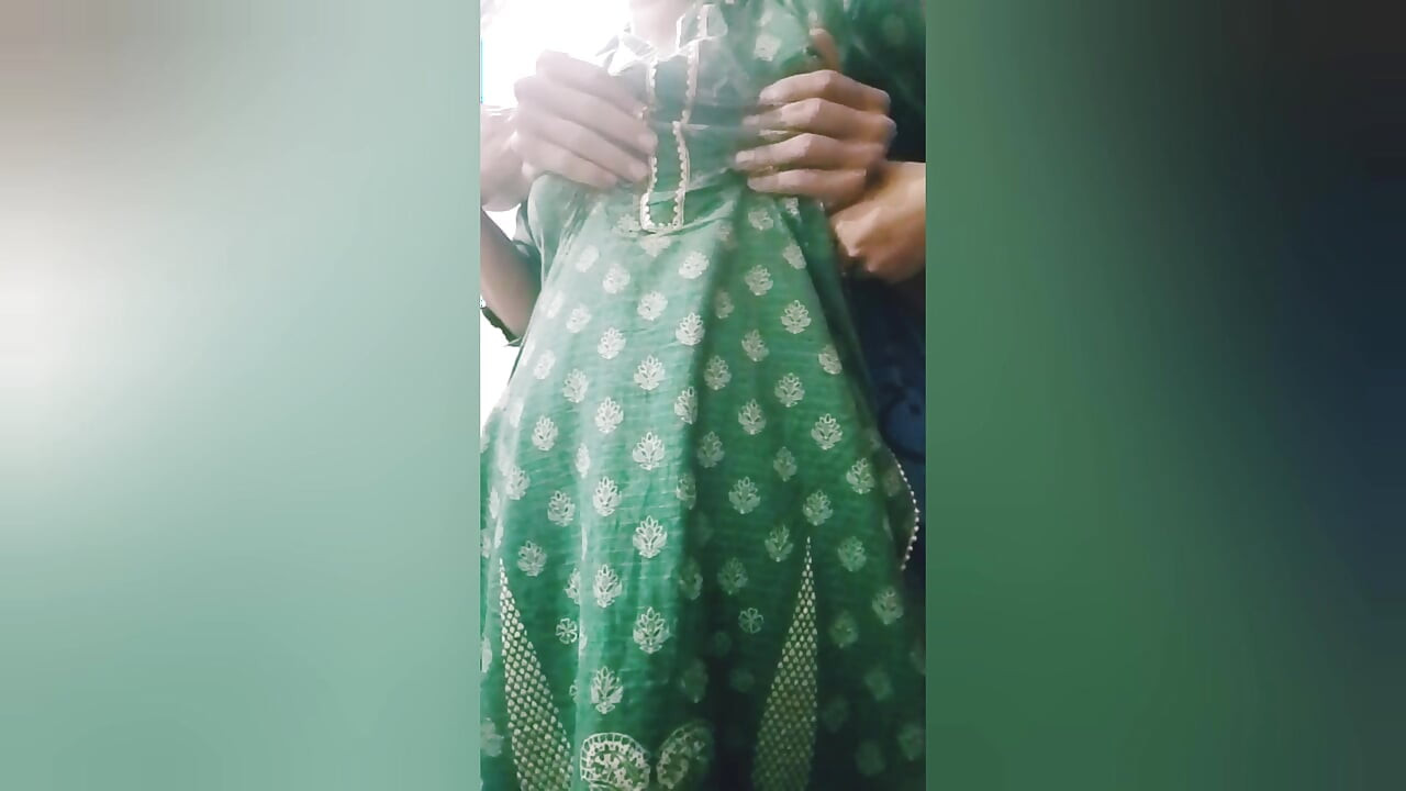 Desi hot milf pussy getting fuck hard
