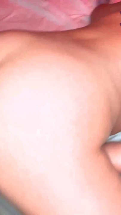 Noelitta'nın ilk kaydı, seksi seviyor ve 19 yaşında ve götten her şeyi tercih ediyor | Klip 1