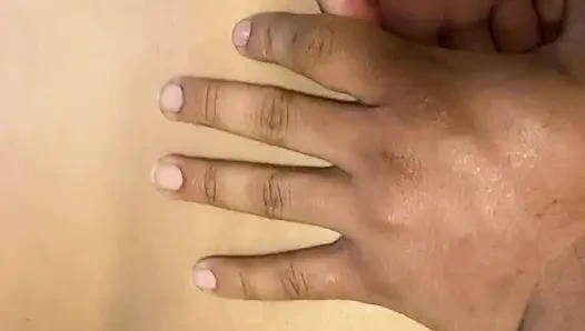 Sri Lankalı kız arkadaşımla ilk kez ağrılı anal deneme