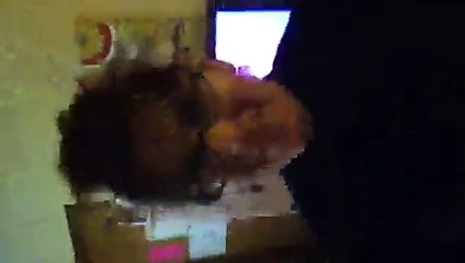 Başka bir amatör oral seks ve yüz bakımı!