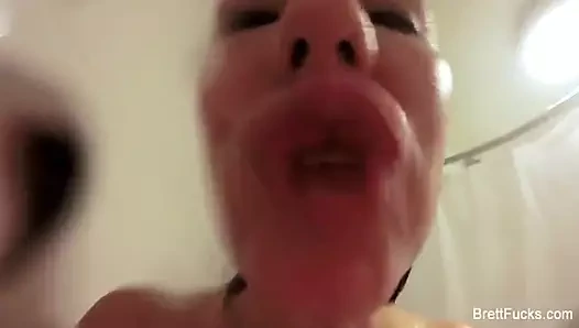 Süper seksi sarışın brett rossi alır bir güzel duş