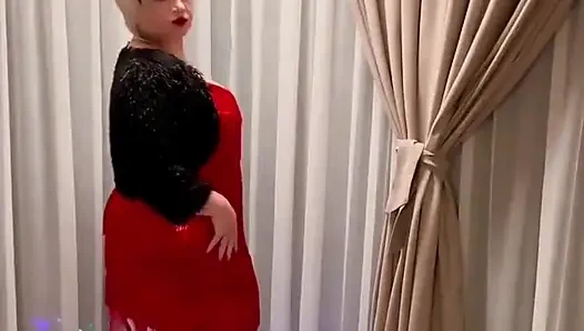 Güzel bir kıyafet tatil için hazır mı?