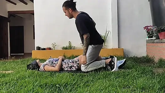 Karım güneşleniyordu ve onu çok iyi siktim