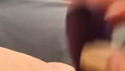 Jen başka bir yeni oyuncağı test etti