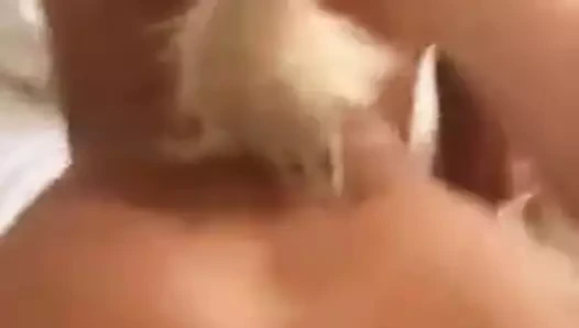 Saçımı çektirmeyi seviyorum