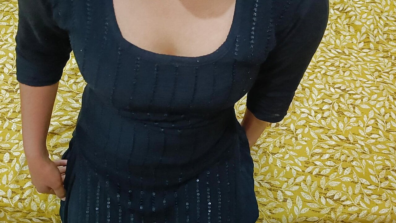 18 saal ki nokrani ko choda desi style me clear Hindi audio