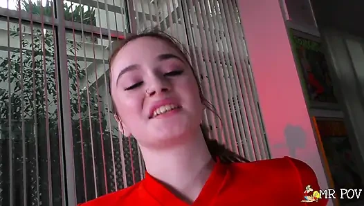 Hazel Moore oyuncaklar ve korunmasız yarakla götünü genişletiyor