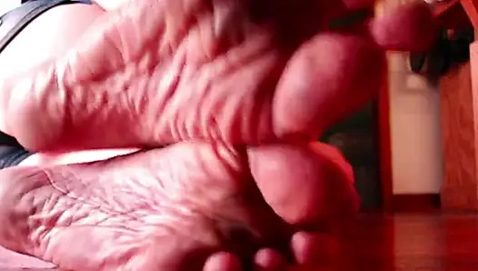 Güçlü parmak sallama!