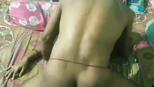 Xhamster - arkadaşı ateşli karısını sert sikiyor