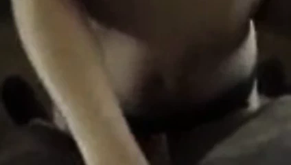 Sıcak gf üzerinde ona diz emme