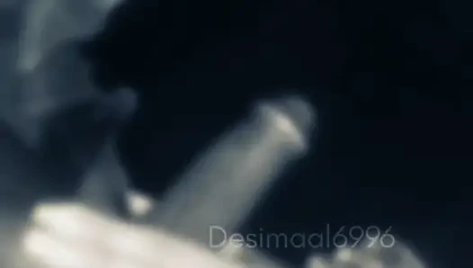 Üvey annemin götünü görmek beni tahrik etti, bu yüzden beni sıvazlamasını söyledim