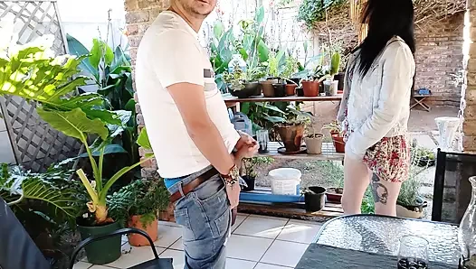 Arkadaşımın karısıyla verandada açık havada seks