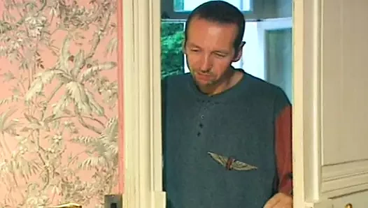 Vahşi Alman ev hanımı her yere iki yarak alabilir