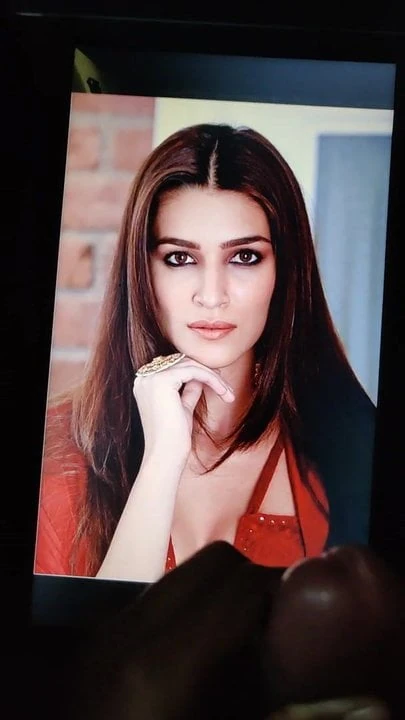 Kriti sanon boşalma anısına