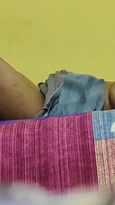 Hintli köylü kadın büyük göğüsler ve amcık seksi | Klip 1