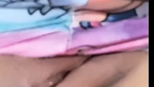 Baştan çıkarıcı üvey annenin yarağı sıkı amcık duvarlarının içinde ateş yakıyor