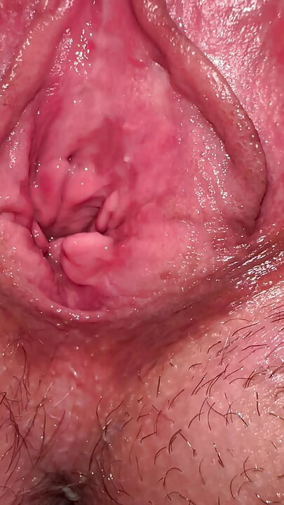 Büyük zenci yarağı dildosunda fışkırtıyor