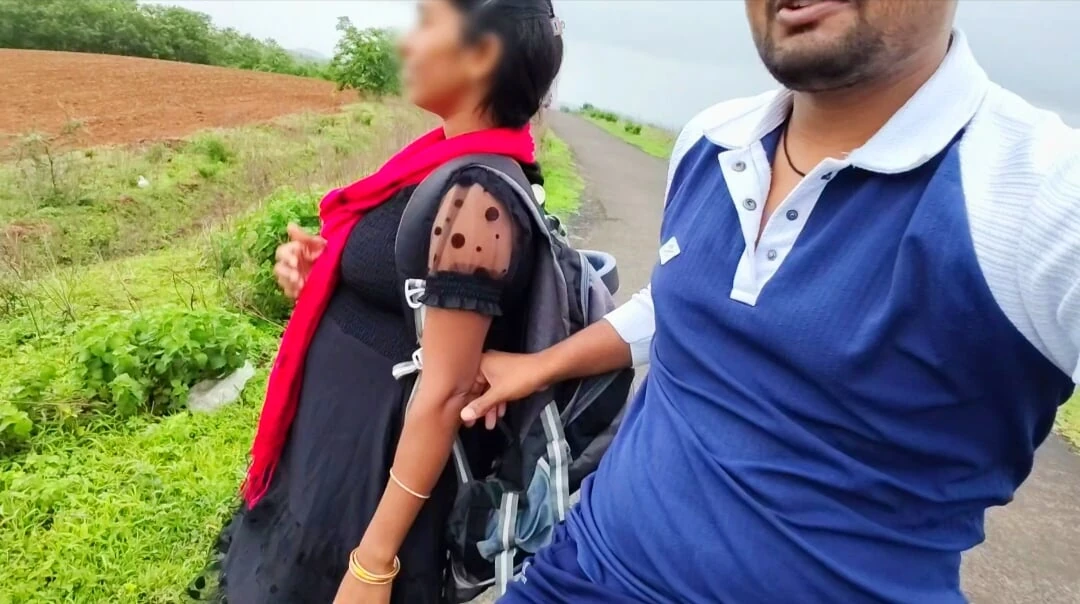 True Blue Village Girl Returning Home From College Stops A Boys Bike And It Starts Raining Village College Girl Movies In Hindi Xxx (Uncut AU) - Sydney Locals Only - Australian Sex Video