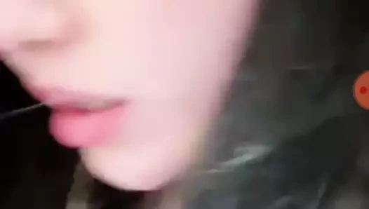 uzun uyluk ile tayvan büyük göğüs