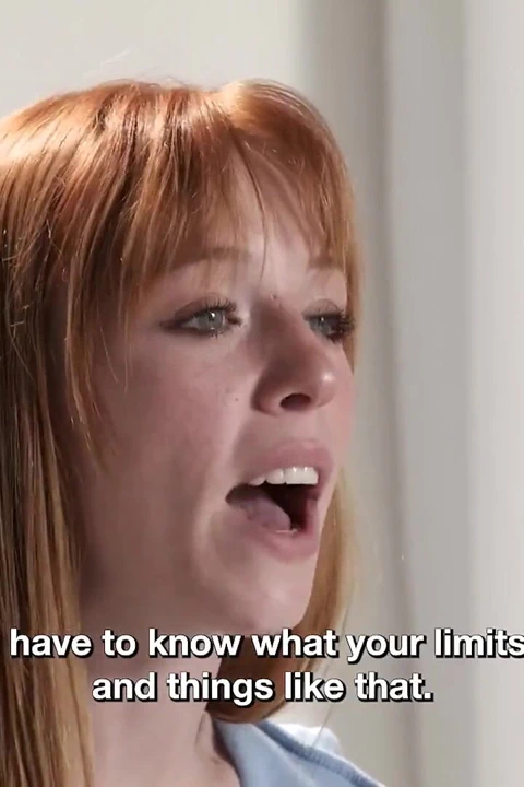 Madi Collins ailesinin diş fırçalarını çaldı!