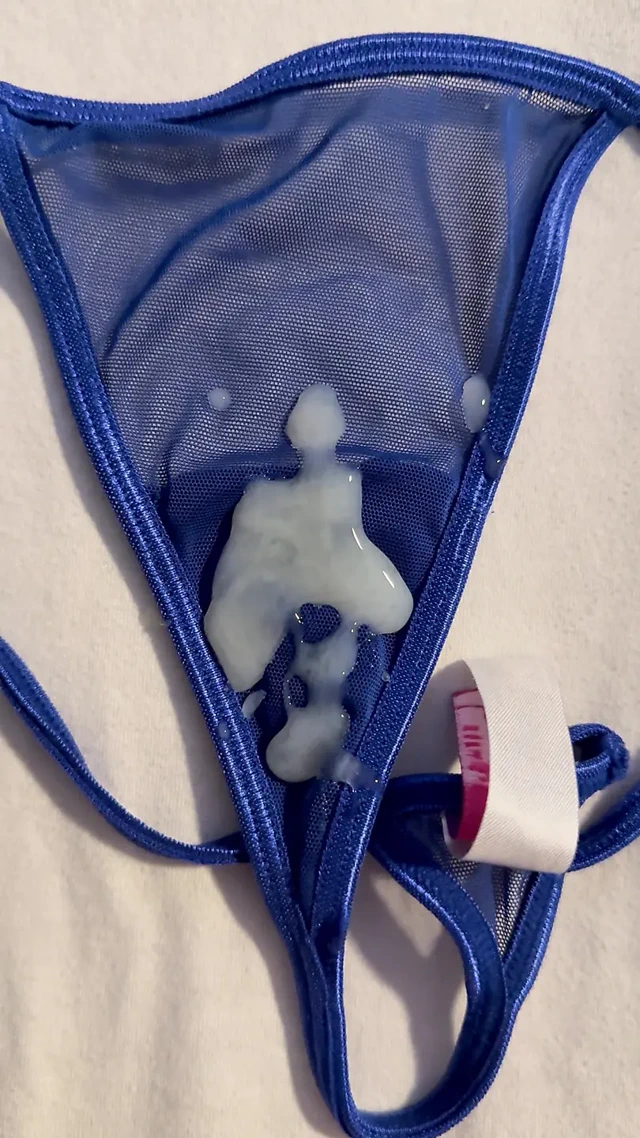 Karısının külotlarına boşalma 21