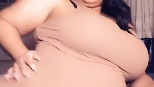 Bbw yeni yağ kazancını gösteriyor