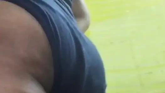 Liseli kız havuçla seks yapıyor