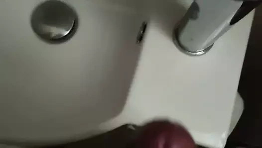 Exo trelathei apo tis kabloları