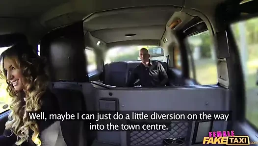 Femalefaketaxi seksi sürücü seviyor bir sert horoz