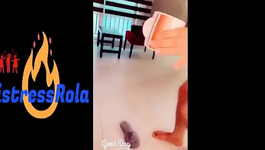 Arap sahibe rola kölenin yüzüne tokat atıyor