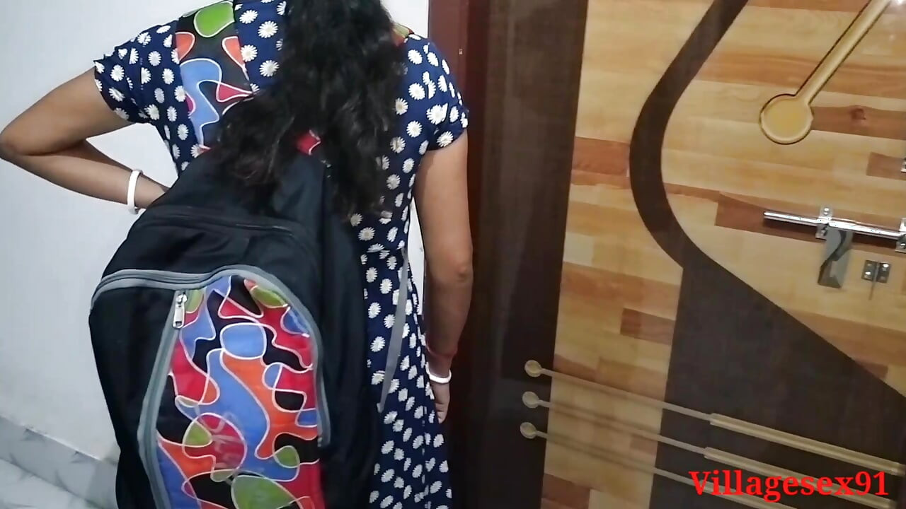 Öğrenci, öğretmenlerle seks yapıyor (resmi video, villageex91)