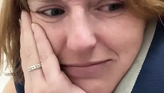 Sonunda biraz bonus osurma ile bir uçakta işiyor