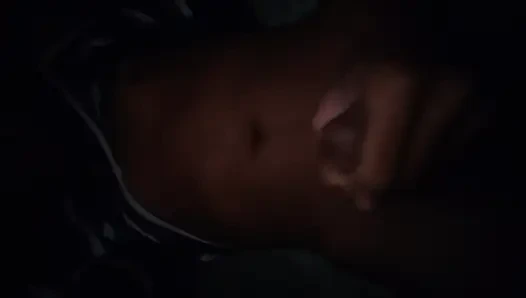 Squirting the trunk at night in the room 🥵