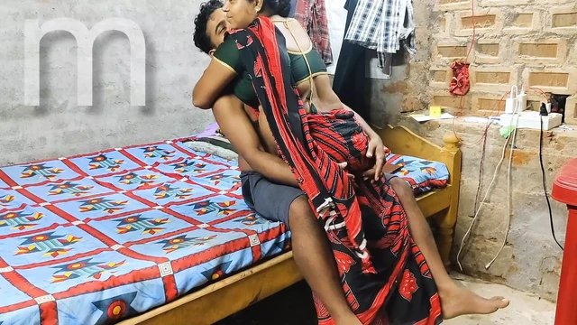 Видео с шурином, трахающими невестку, пошло вирусным