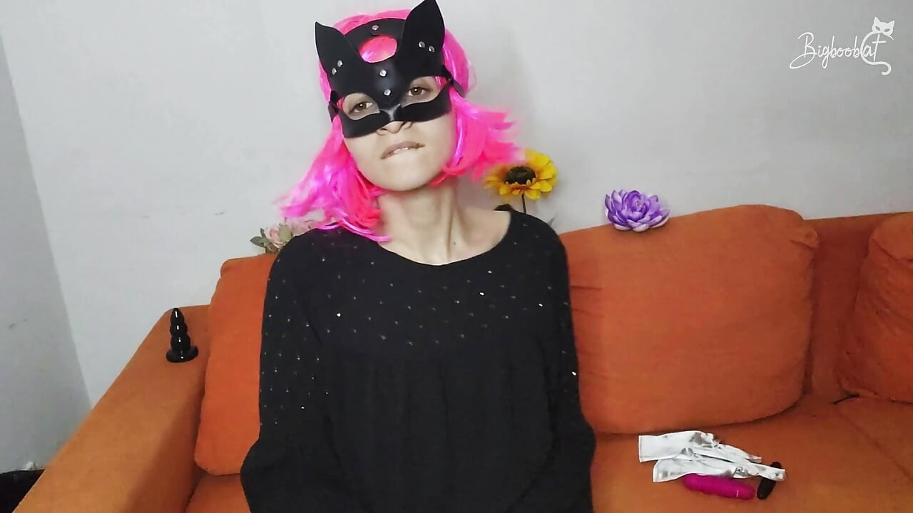 En iyi fantezim: büyük doğal memeler, amcık maskesi ve tek başına orgazm