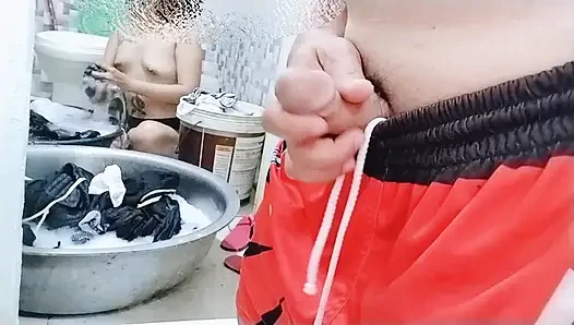YARAMAZ ÜVEY KıZ SEKSE MERAKLı VE ÜVEY BABASı TARAFıNDAN BAKIRE EDILIYOR