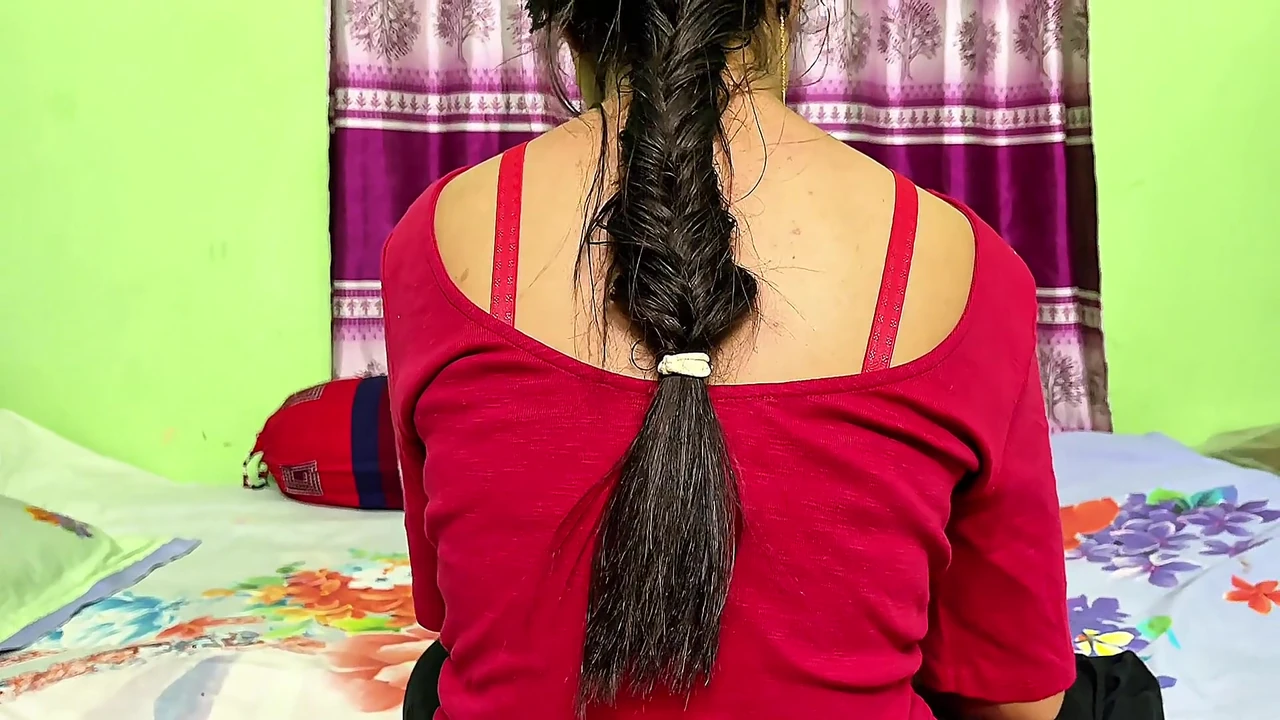 मेरी सेक्सी आंटी की चूत चाटना और उसका रस निकालना