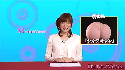 Oyuncak Asya bebek yuma asami içinde çorap