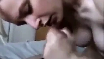 Stp7 kuzenim mary dün gece beni masturbasyon yaptı!