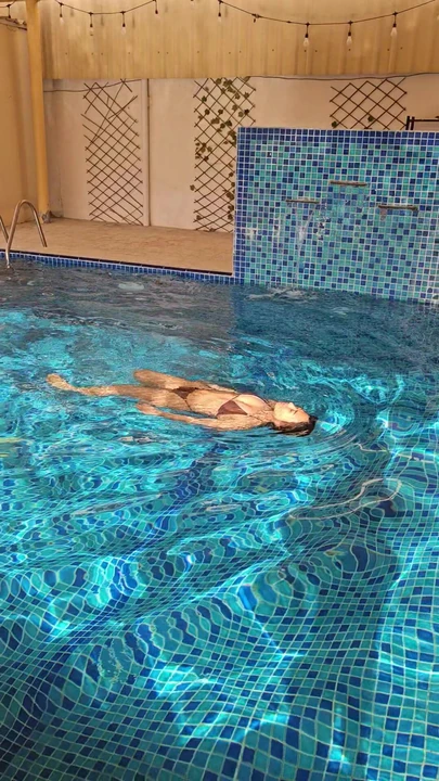 Купание с красоткой