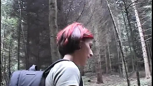 Ateşli kızıl saçlı oğlu için mastürbasyon yapıyor