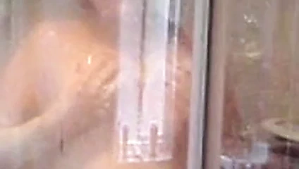 Scouse kuş parmak içinde duş