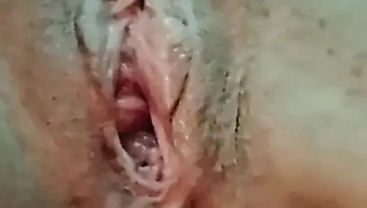 Boşalma ile güçlü kremsi orgazm