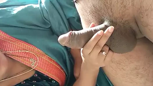 Bhabhi ne mere lund ko chus ke bada kar diya aur mare banke chudai karwa