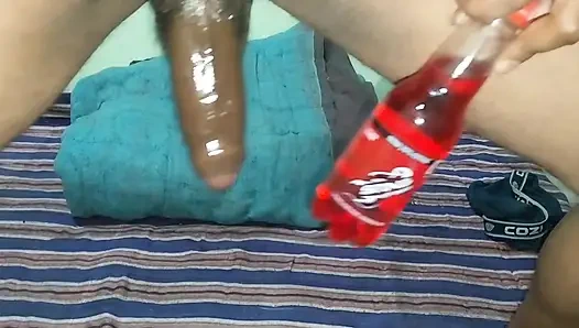 İnanılmaz derecede sert ve tehlikeli bir şekilde götünü siktim ve hatta içime beyaz dölümü saldım.